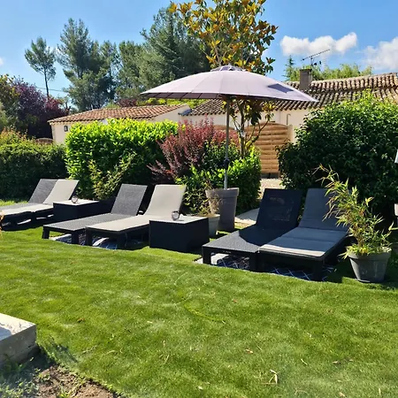 Mas Gabelys Superbe Vue Sainte Victoire Jardin Terrasse Et Piscine Apartment